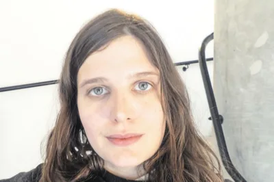 Alma Dufour tremble : coke, maladie mentale, ou simple fatigue d’une politique en toc ?