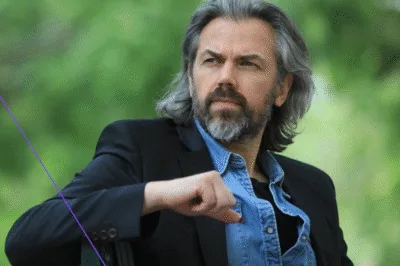 Aymeric Caron (LFI) joue les mythos pour la macroniste Shannon Seban !